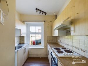 Kitchen- click for photo gallery